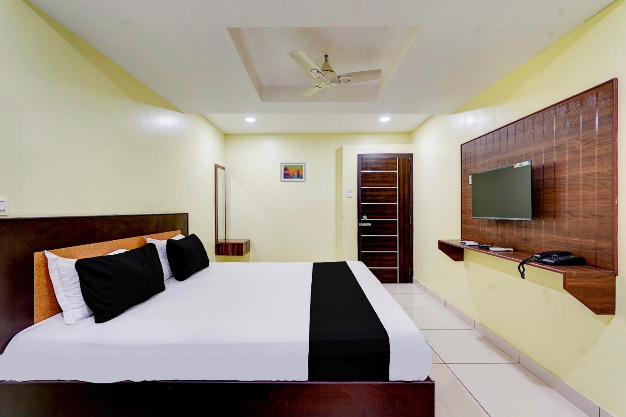 Super Hotel O Perungalathur Near Bus Stand Chennai Exterior foto