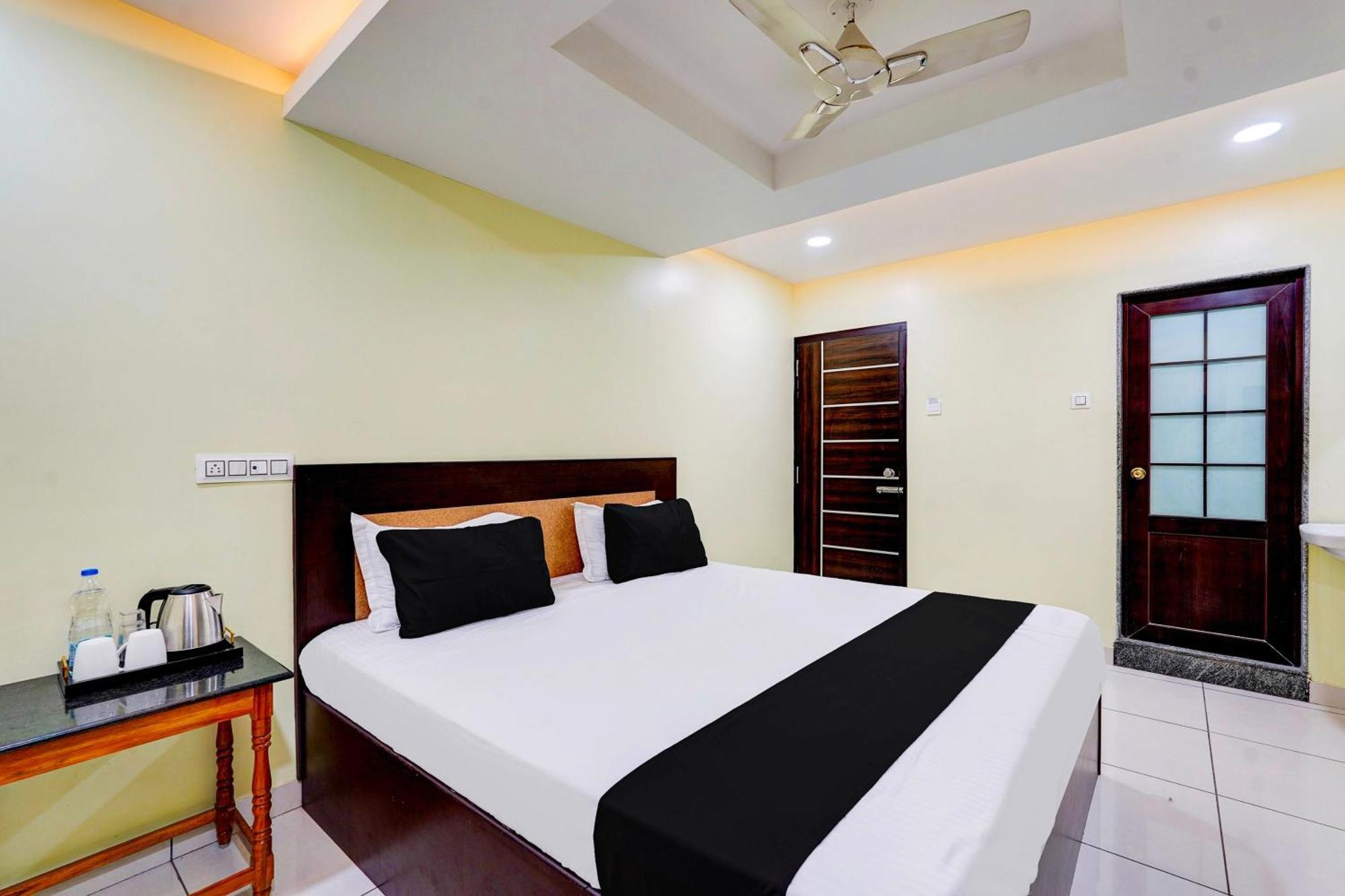 Super Hotel O Perungalathur Near Bus Stand Chennai Exterior foto